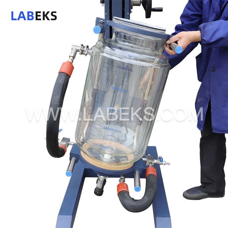 50l-jacketed-glass-reactor-with-vacuum-monitoring-digital-temp-speed-display-4