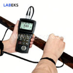 mini-digital-ultrasonic-thickness-gauge-with-coating-penetration-for-corrosion-monitoring-5