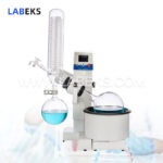 rotary-evaporator-with-precise-speed-regulation-for-chemical-pharma-labs-1