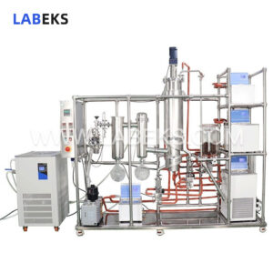stainless-steel-molecular-distillation-plant-with-low-thermal-degradation-for-essential-oil-distillation-1