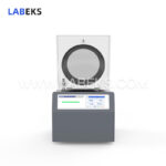 vacuum-concentrator-centrifuge-for-rapid-sample-concentration-in-pharmaceutical-research-labs-3